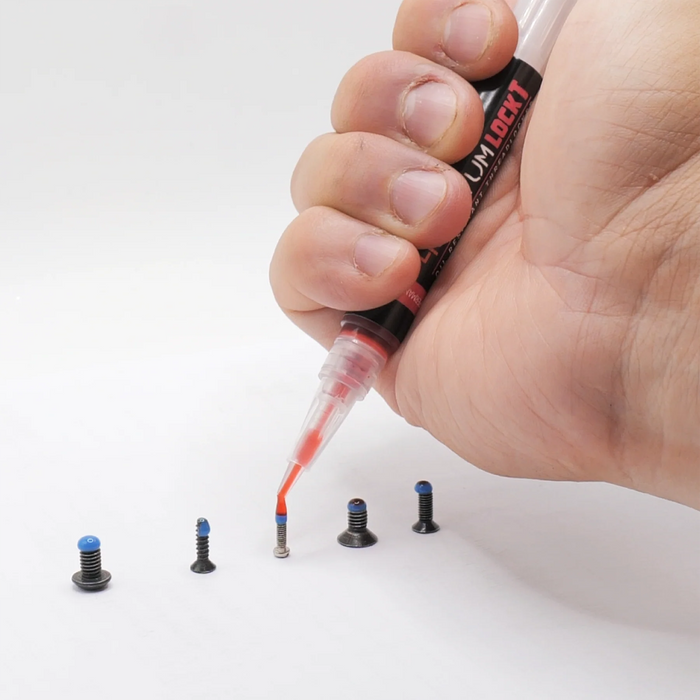 4UANTUM Oil Resistant Thread Locker - 15ml Pen