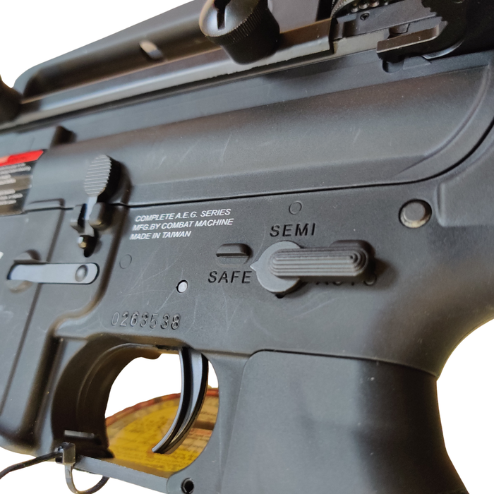 *A-Grade* - G&G CM16 Light - Special Combo